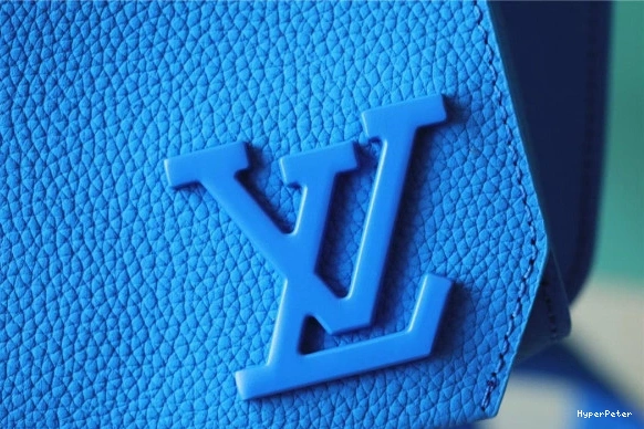 VUITTON TAKEOFF LOUIS SLINGBAG 0716